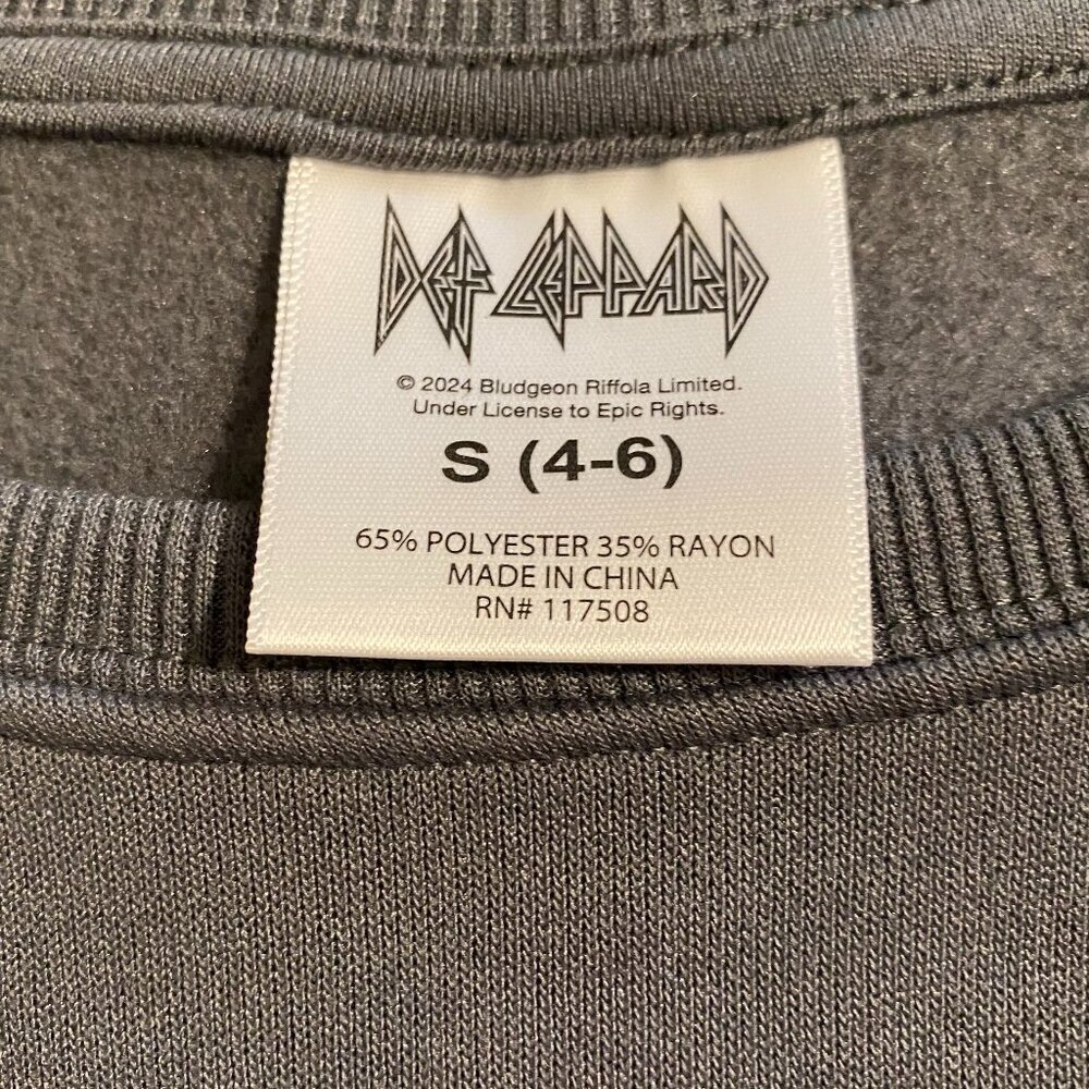 Def Leppard Metallic Pink/Gray Oversized Sweatshirt Size Small (4/6) - Picture 5 of 5
